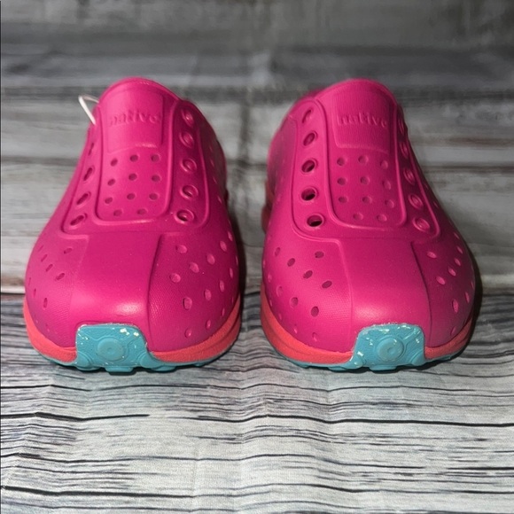 Native Kids Shoes - Pink Slip-On Sneakers ( Size - C8 ) - Picture 2 of 11